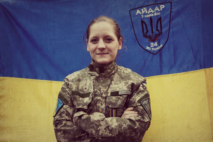 Получить украинское гражданство мне поможет армия, политикам я не верю, — россиянка Валькирия