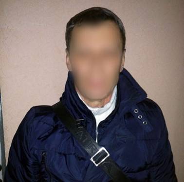Правохоронці затримали "посадовця "ЛНР", коли той їхав на "роботу"