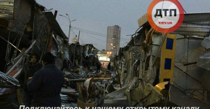 У Києві невідомі розтрощили ринок на Оболоні - ФОТО У Києві невідомі розтрощили ринок на Оболоні - ФОТО