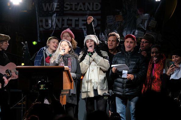 У Нью-Йорку голівудські актори вийшли на протести проти Трампа — фото