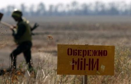 Розмінування Донбасу може затягтись на десятки років - Муженко