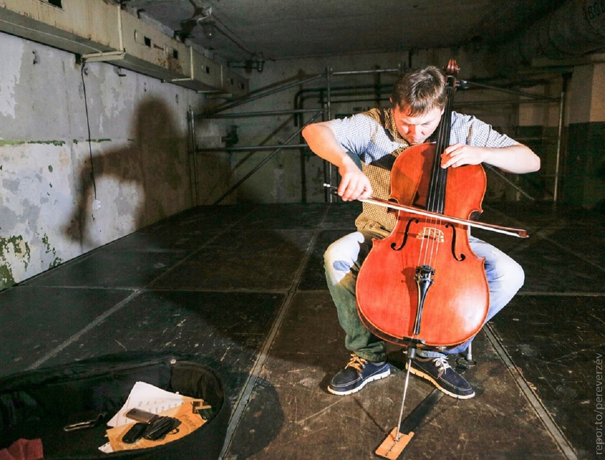 «Той, хто співає у підвалі»: віолончеліст Золтан Алмаші дасть у Києві сольний концерт
