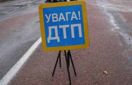 В Києві пішохода-порушника підкинуло в повітря від зіткнення з авто (ВІДЕО)