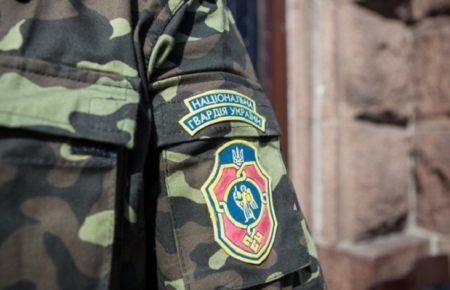 В Києві військовий випадково вистрелив в себе