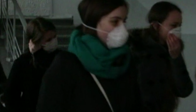 В Дніпрі школярі надихались газом, 300 дітей евакуювали В Дніпрі школярі надихались газом, 300 дітей евакуювали