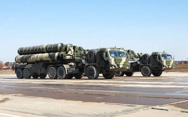 Російське Міноборони збирається завезти до Криму зенітно-ракетний полк С-400 Російське Міноборони збирається завезти до Криму зенітно-ракетний полк С-400