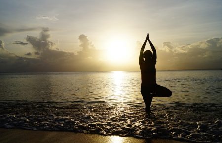 Чим фітнес відрізняється від йоги?