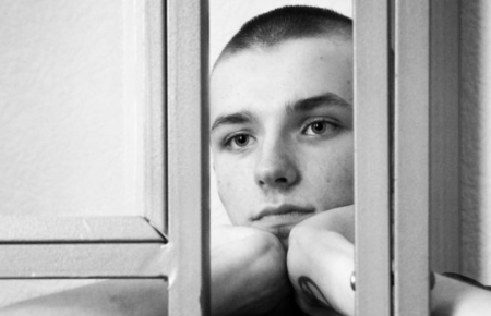У Росії українському в'язню Панову, який голодує, викликали швидку прямо до суду