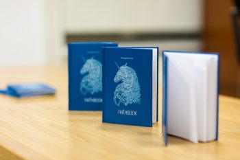 Єдинорог як символ Христа та ЛГБТ: Володимир Бєглов про свою збірку «Faithbook» Єдинорог як символ Христа та ЛГБТ: Володимир Бєглов про свою збірку «Faithbook»