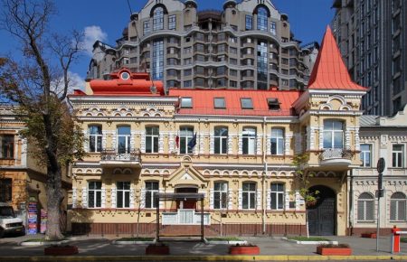 Польські консульства не працюють вже в декількох містах України