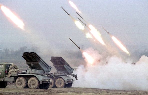 Бойовики обстріляли Водяне з «Градів», є загиблий Бойовики обстріляли Водяне з «Градів», є загиблий