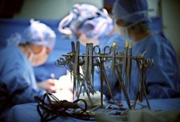 Канадські лікарі зможуть спостерігати з Канади, як українські хірурги роблять операції воїнам АТО