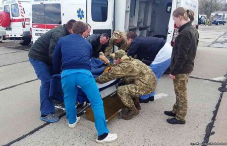 В Одесу прибув літак з 15 пораненими бійцями