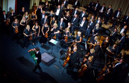 «Мы собираем полные залы, а денег на нас нет», — главный дирижер Днепровского симфонического оркестра