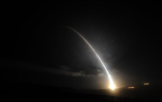 США провели випробування балістичної ракети MINUTEMAN III (Відео)