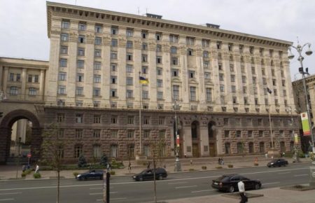 Постанова не містить жодної дискримінації, — депутат Київради Сиротюк про мову сфери послуг