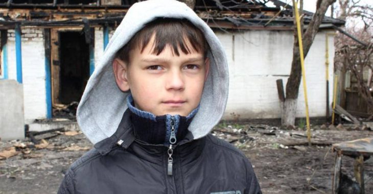 Полтавщина: 10-річний хлопчик витяг з палаючого будинку 3 маленьких братів Полтавщина: 10-річний хлопчик витяг з палаючого будинку 3 маленьких братів