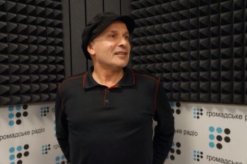 «З рогами чи з німбом, сам у театрі нічого не зробиш», — режисер Олександр Білозуб «З рогами чи з німбом, сам у театрі нічого не зробиш», — режисер Олександр Білозуб