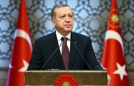 Турецька влада оголосила перемогу на референдумі. Опозиція хоче перерахунок голосів