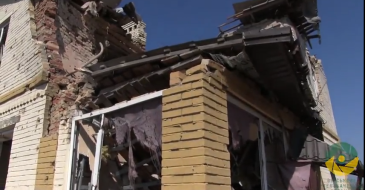 Як бойовики обстріляли Старогнатівку (ВІДЕО) Як бойовики обстріляли Старогнатівку (ВІДЕО)