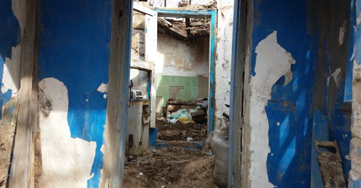 Жителі Бахмутки показали, як ховаються у підвалах від обстрілів (ВІДЕО, ФОТО) Жителі Бахмутки показали, як ховаються у підвалах від обстрілів (ВІДЕО, ФОТО)
