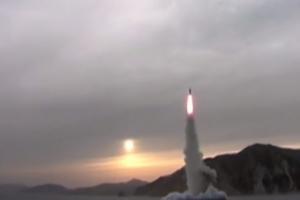 КНДР запустила крилаті ракети у бік Японського моря