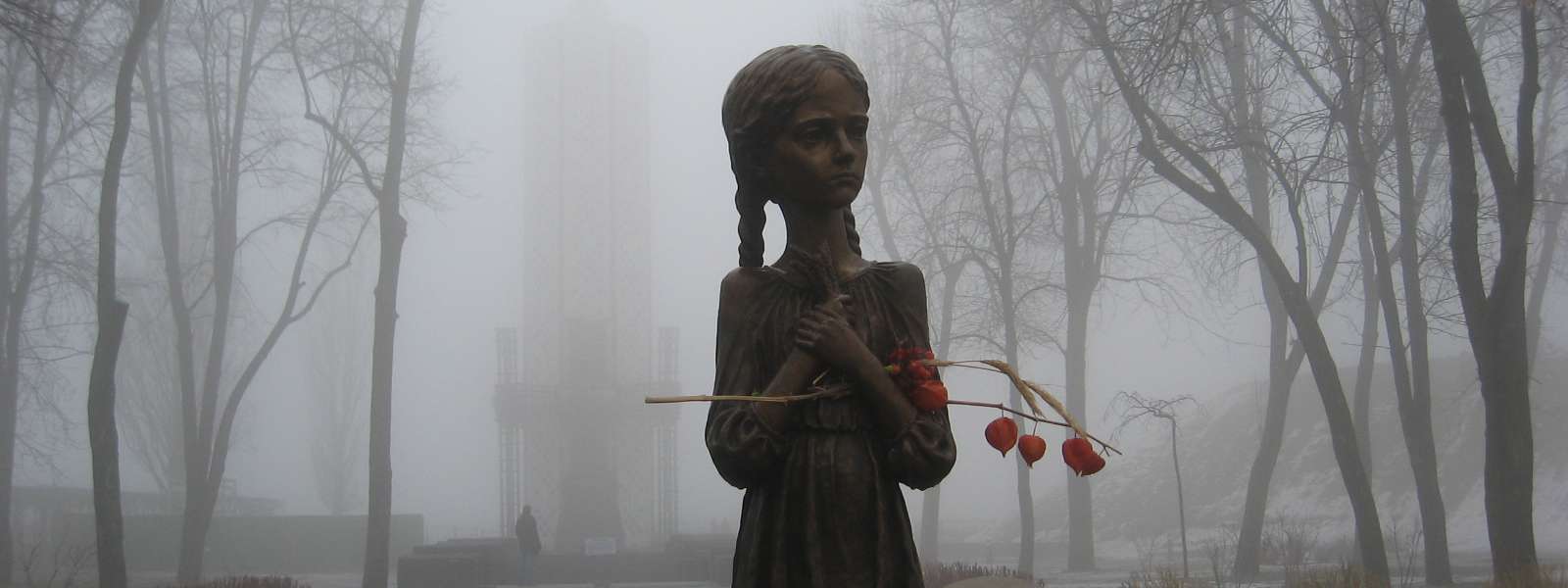 Чому українська жінка є символом Голодомору?