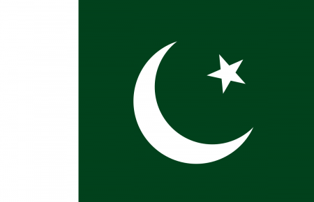 Внаслідок вибуху автоцистерни з пальним в Пакистані загинуло щонайменше 125 людей