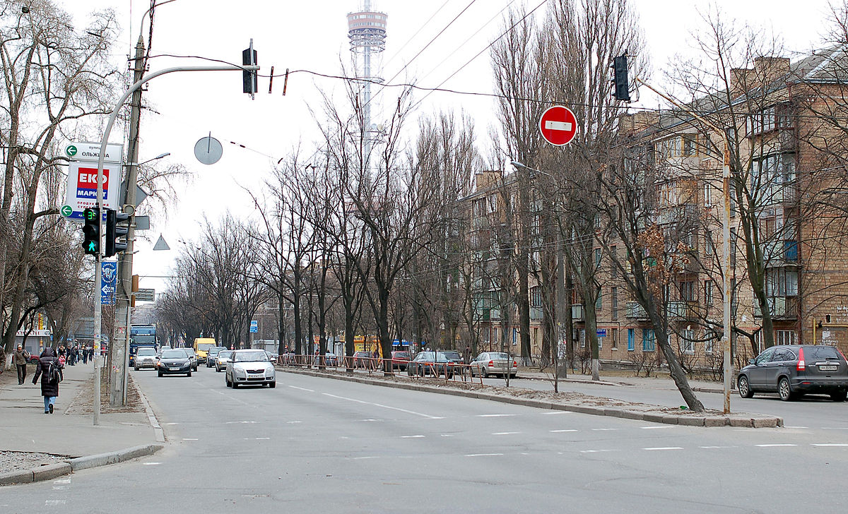 У Києві на Сирці частково перекрито рух від вулиці Щусєва до вулиці Котовського