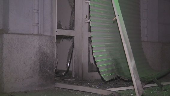З'явилися фото з місця вибуху біля магазину в Києві (ФОТО)