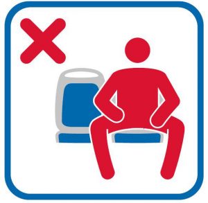 У Мадриді чоловікам заборонили сидіти із широко розставленими ногами