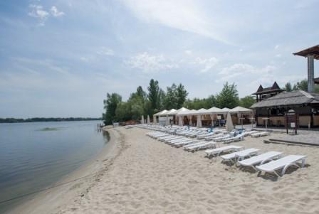 Які пляжі Києва готові до літнього сезону? (Інфографіка)