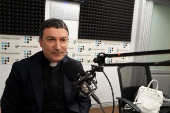 Пастор церкви «Скиния» Рустам Фатуллаев ответил на обвинения правозащитника Дядюка