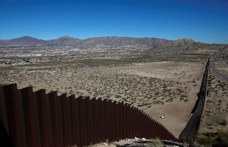 На кордоні США з Мексикою влаштують концерт в знак протесту проти стіни