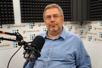 Как подают политические новости центральные каналы страны? Как подают политические новости центральные каналы страны?
