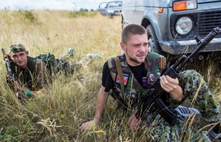 Незадовільні умови, дезертирство та знущання російських офіцерів: розвідники про окуповану частину Донбасу