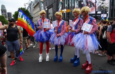 У Берліні пройшов марш ЛГБТ (ФОТО)