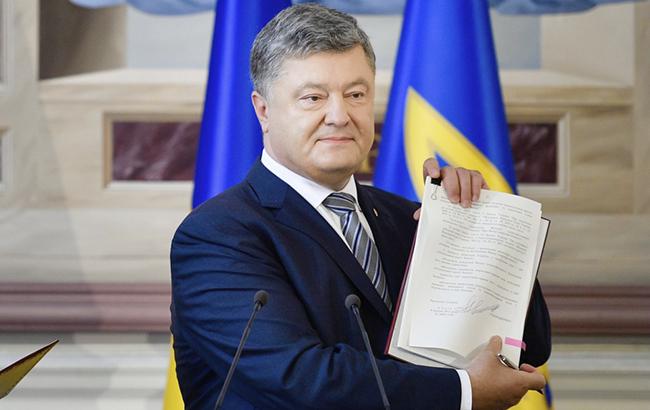 Україна і Білорусь обговорюють питання демаркації кордону, — Порошенко
