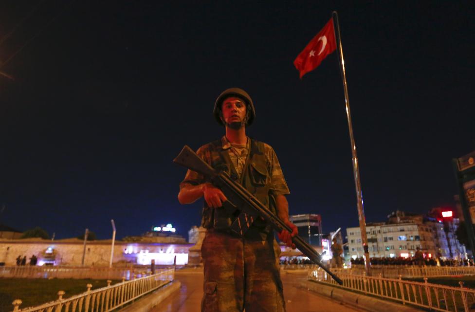 Попытка переворота в Турции была срежиссирована из Кремля, — оппозиционный турецкий журналист