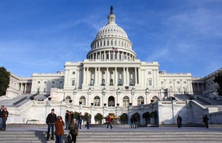 Палата представників США схвалила проєкт підтримки економіки на 3 трлн доларів