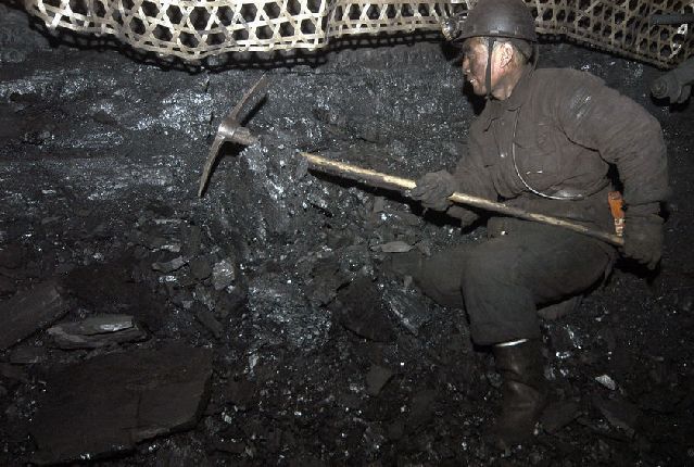 Заборгованість перед гірниками на шахті «Лисичанськвугілля» досягла 135,7 млн грн