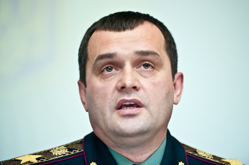 Суд дозволив заочно розслідувати справу екс-міністра внутрішніх справ Захарченка