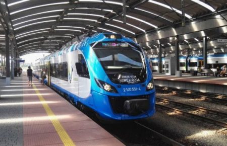 Міжнародні потяги зупинилися в Угорщині