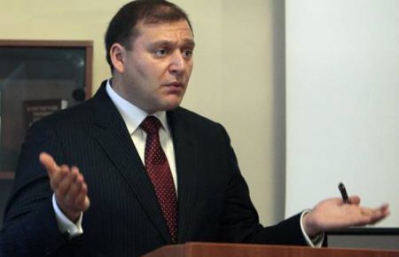 Добкін свідчив, що в ніч захоплення Межигір’я Янукович зв’язувався з Ярошем, - журналістка