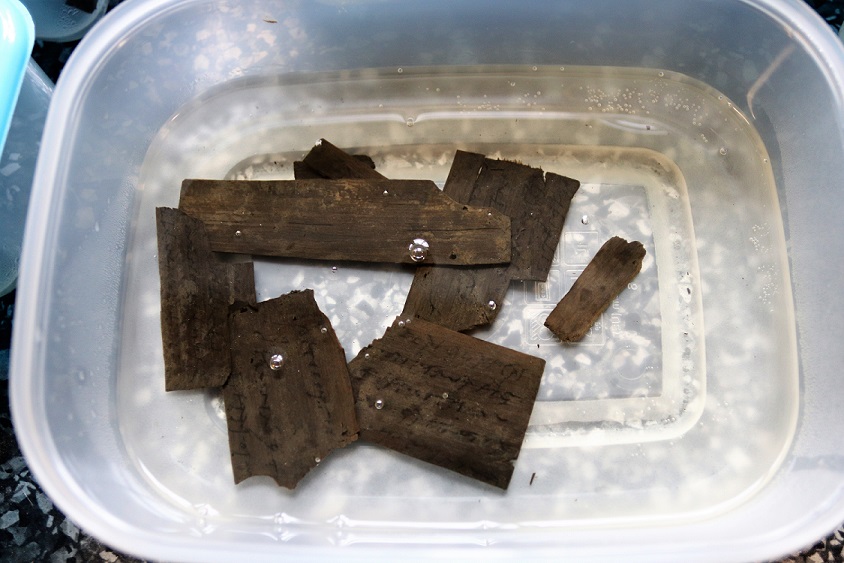 Археологи Англії розкопали 25 дощечок з повідомленнями часів римської епохи