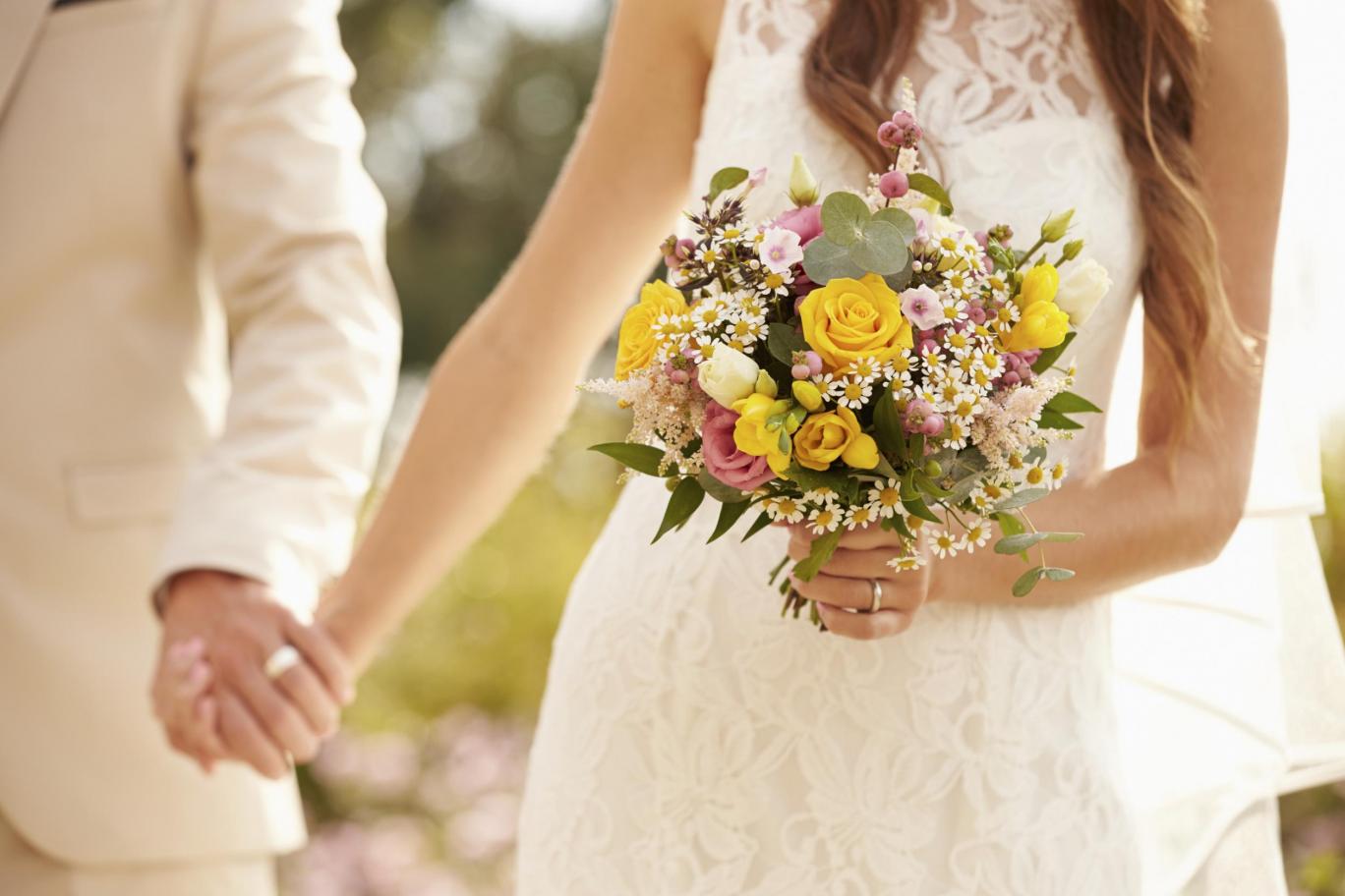 Цієї п’ятниці у Києві очікується весільний бум — мають одружитися у п’ять разів більше пар