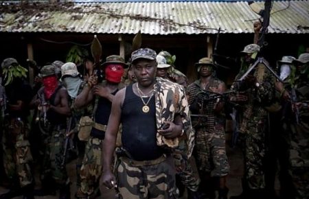 9 вбитих та 30 викрадених: у Нігерії бойовики напали на людей