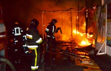 Рятувальники виклали ВІДЕО і ФОТО вчорашньої пожежі в одеському клубі