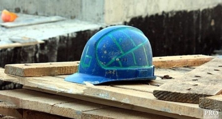 В Києві на будівельному майданчику торгово-розважального центру загинув юнак В Києві на будівельному майданчику торгово-розважального центру загинув юнак