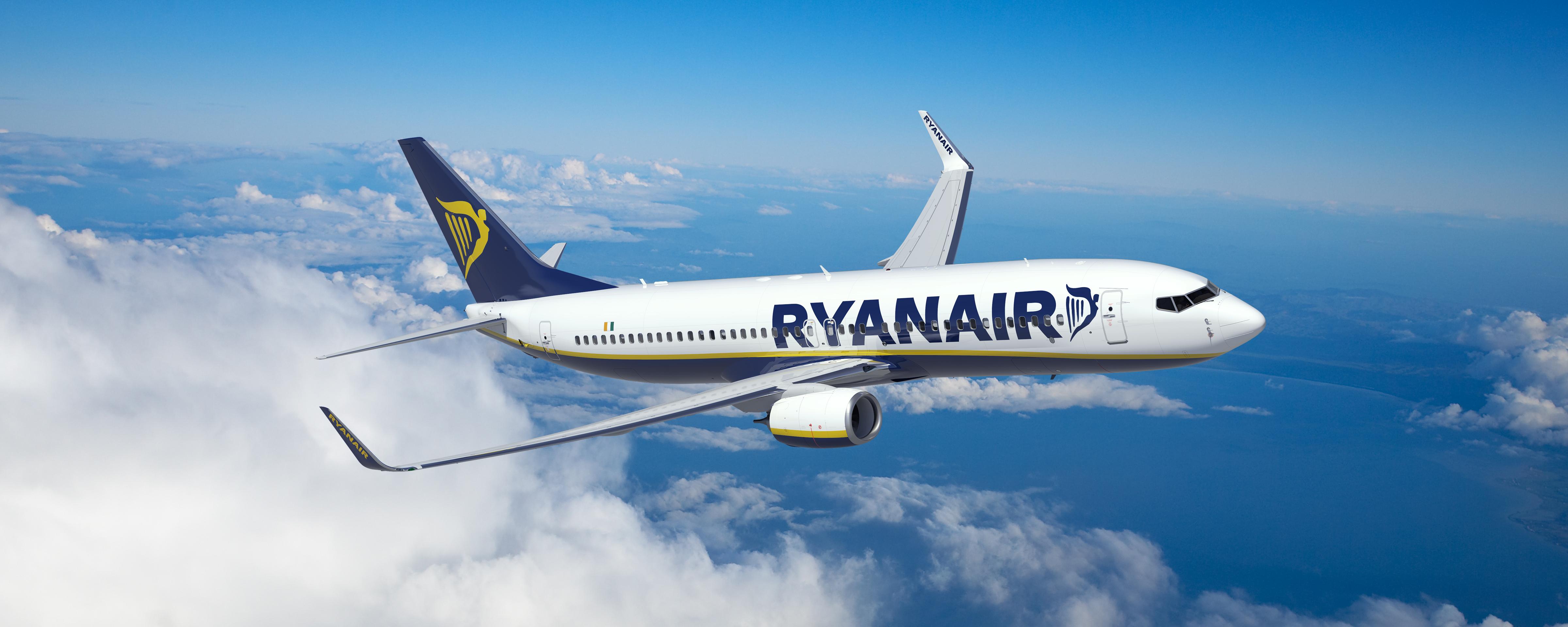 Ryanair припиняє польоти до червня